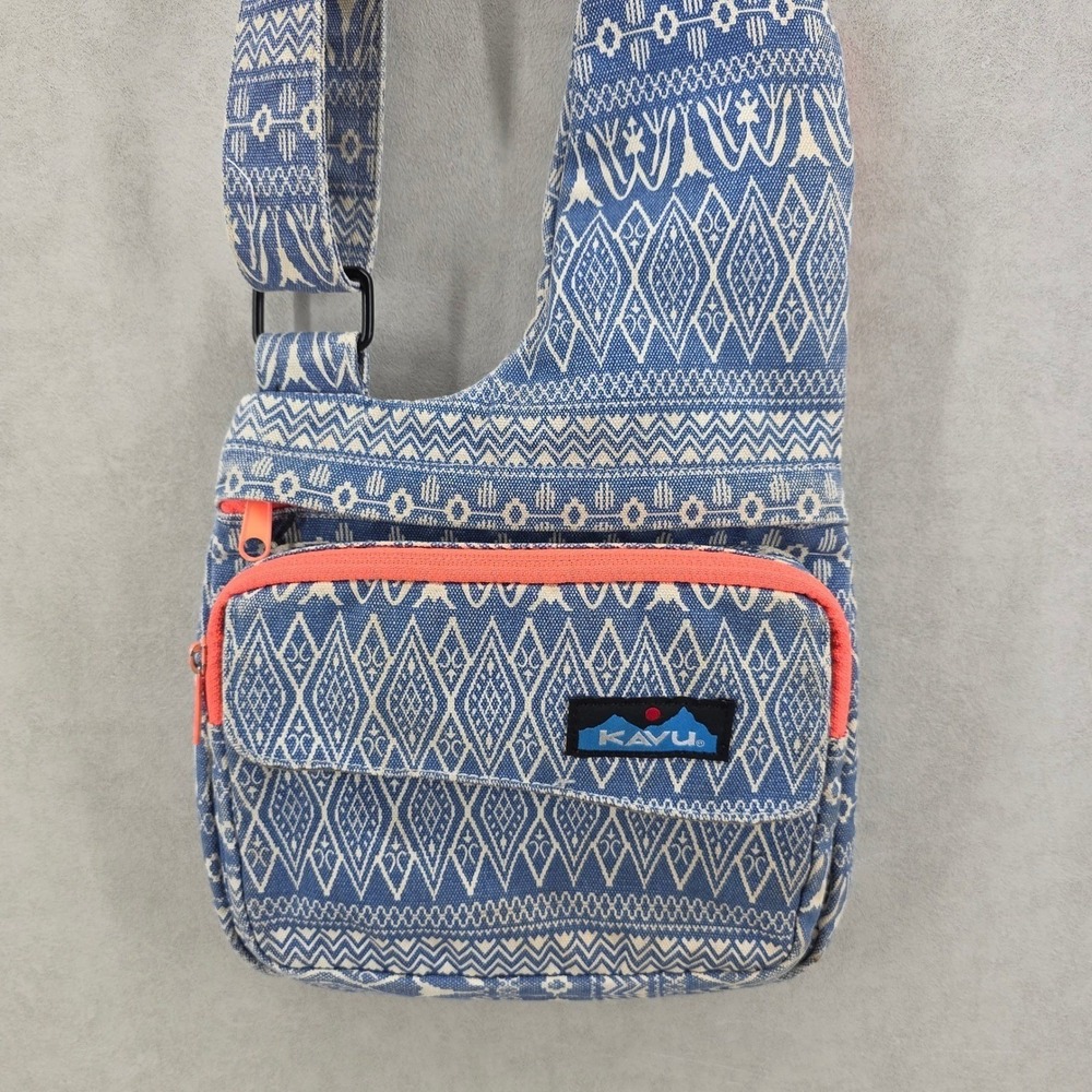 KAVU Shoulder Bag - Picture 2 of 8